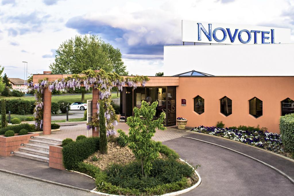 Novotel Macon Nord Autoroute Du Soleil Екстериор снимка